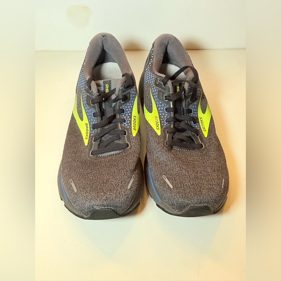 Brooks Ghost 14 Size 11 - Picture 2 of 6
